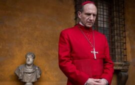 На бога надейся: «Конклав» — очень ватиканский детектив с «Оскаром» за сценарий