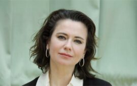 Бросила мужа-миллионера ради красавца-актера и родила выстраданного сына в 40 лет: как живет актриса Ксения Лаврова-Глинка