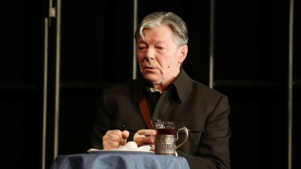 Российские актеры-трезвенники, которые полностью отказались от зеленого змия