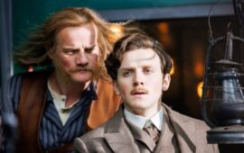 Умелец Юрий Колокольников раскрывает заговор в трейлере фильма «Левша»