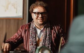 Борис Дергачев ставит Шекспира на сцене тюрьмы в трейлере сериала «Театральная зона»