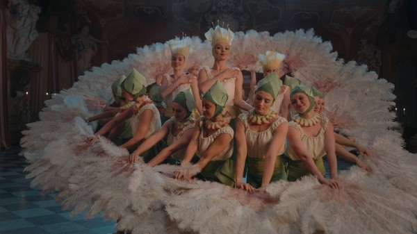 &laquo;Гадкая сестра&raquo;: Рецензия Киноафиши