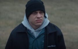 Пит Дэвидсон попадает в ужасающий пансионат для престарелых в трейлере хоррора «Дом»