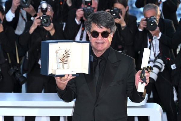 Главный приз Каннского кинофестиваля 2025 года получила «Простая случайность» Джафара Панахи Главный приз Каннского кинофестиваля 2025 года получила «Простая случайность» Джафара Панахи