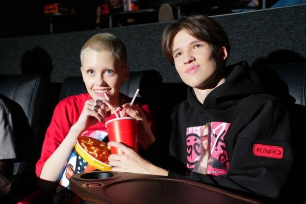 Можно взять собаку: &laquo;Каро&raquo; запускает летний проект &laquo;Кинокрыша&raquo;