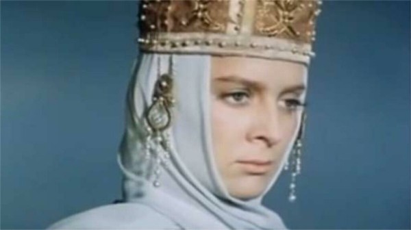 Изменила мужу и похоронила дочь: тяжелые удары актрисы Нелли Пшенной