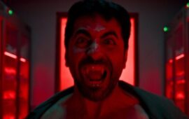 Историк превращается в демона в трейлере комедийного хоррора «Вампир»