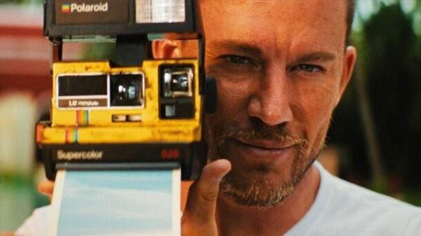 Тренд современности: топ-9 свежих фильмов и сериалов, в которых критикуются богачи