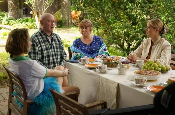 От Нового года до Первомая: 10 душевных российских фильмов про семейные праздники 