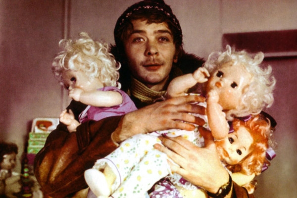 Как сейчас живет звезда фильма &laquo;Усатый нянь&raquo; Сергей Проханов