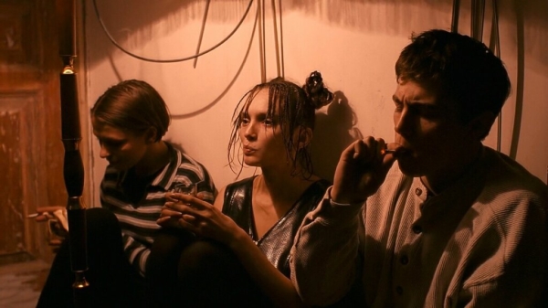 Сыграла тусовщицу Кэт в &laquo;Брате&raquo; и пропала с экранов: как сейчас живет актриса Мария Милютина