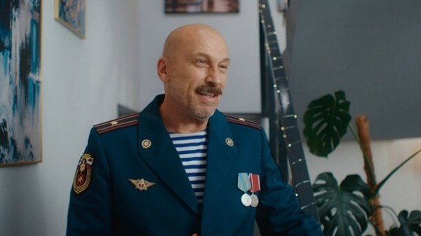 Кому смотреть новогоднюю комедию «Ёлки 12» Кому смотреть новогоднюю комедию «Ёлки 12»