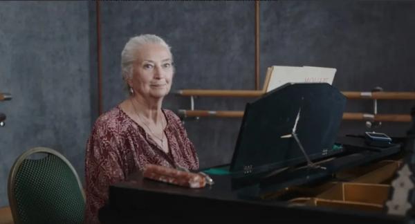 Как изменилась актриса, сыгравшая Бабу-Ягу в &laquo;Новогодних приключениях Маши и Вити&raquo;