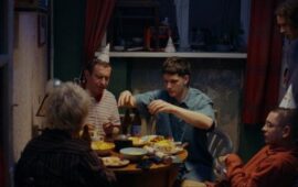 Рокеры веселятся с Константином Хабенским в трейлере драмы «Здесь был Юра»