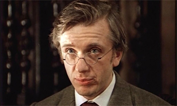 Похоронил жену, сын ушел в монастырь: тяжкий груз актера Евгения Стеблова