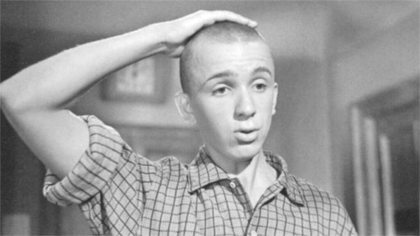 Похоронил жену, сын ушел в монастырь: тяжкий груз актера Евгения Стеблова